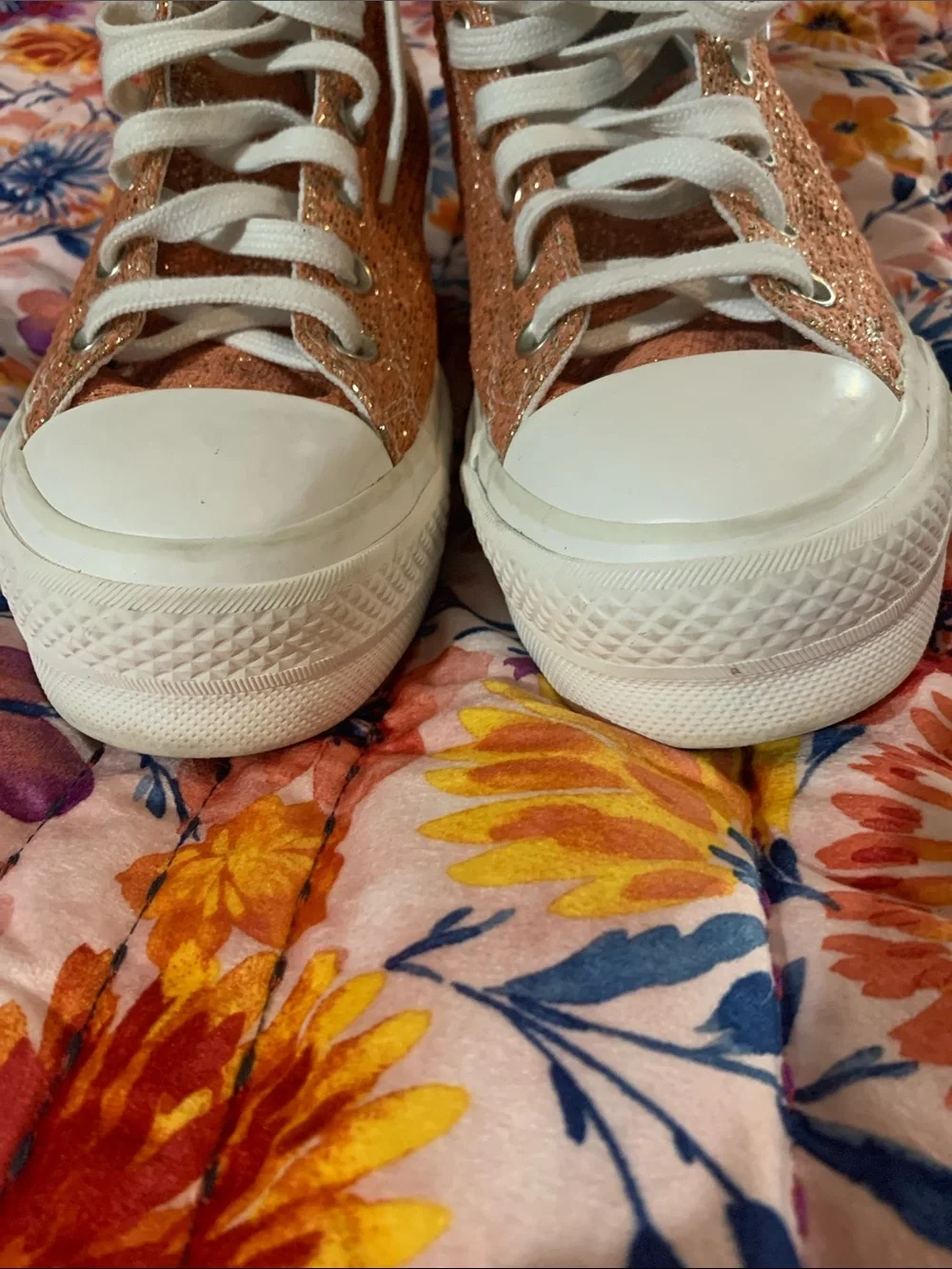 Converse - Picture 3 of 10
